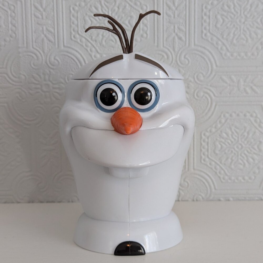 Disney On Ice Frozen Olaf The Snowman Plastic Mug Cup with Handle and Lid